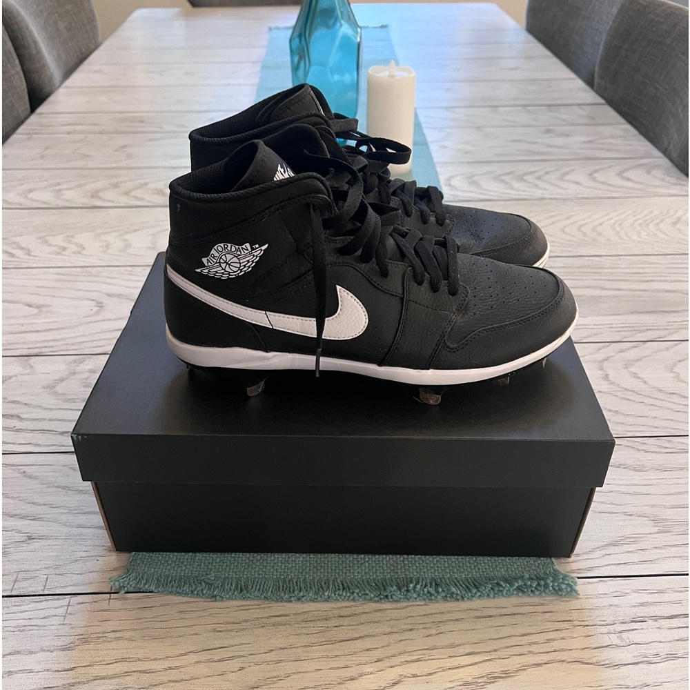 Jordan one mid baseball cleats